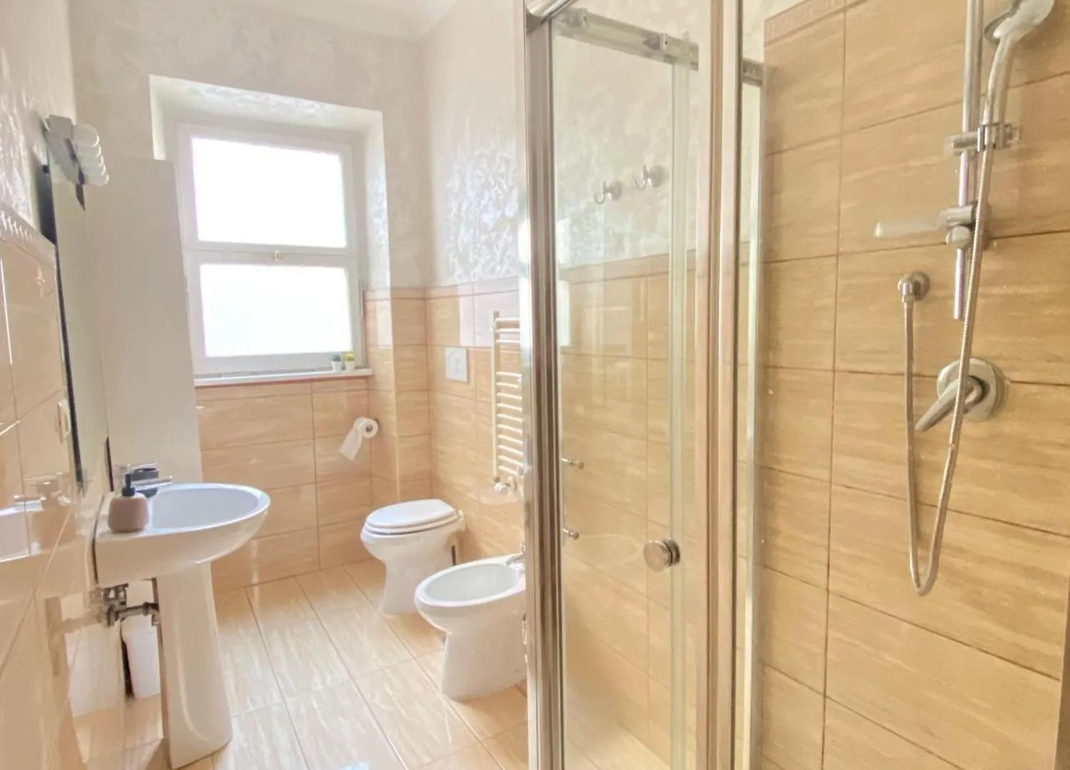 Casa Relax 120 Mq Con Terrazza E Metro Apartment Rome 0*,