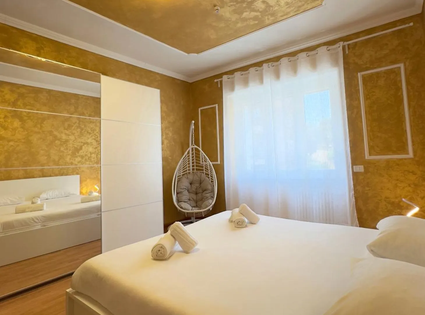 Casa Relax 120 Mq Con Terrazza E Metro contacts